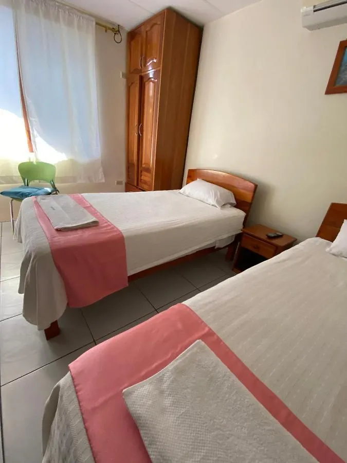 Hostal Casa Eden Puerto Ayora  Hotel Puerto Ayora (Galapagos Islands)
